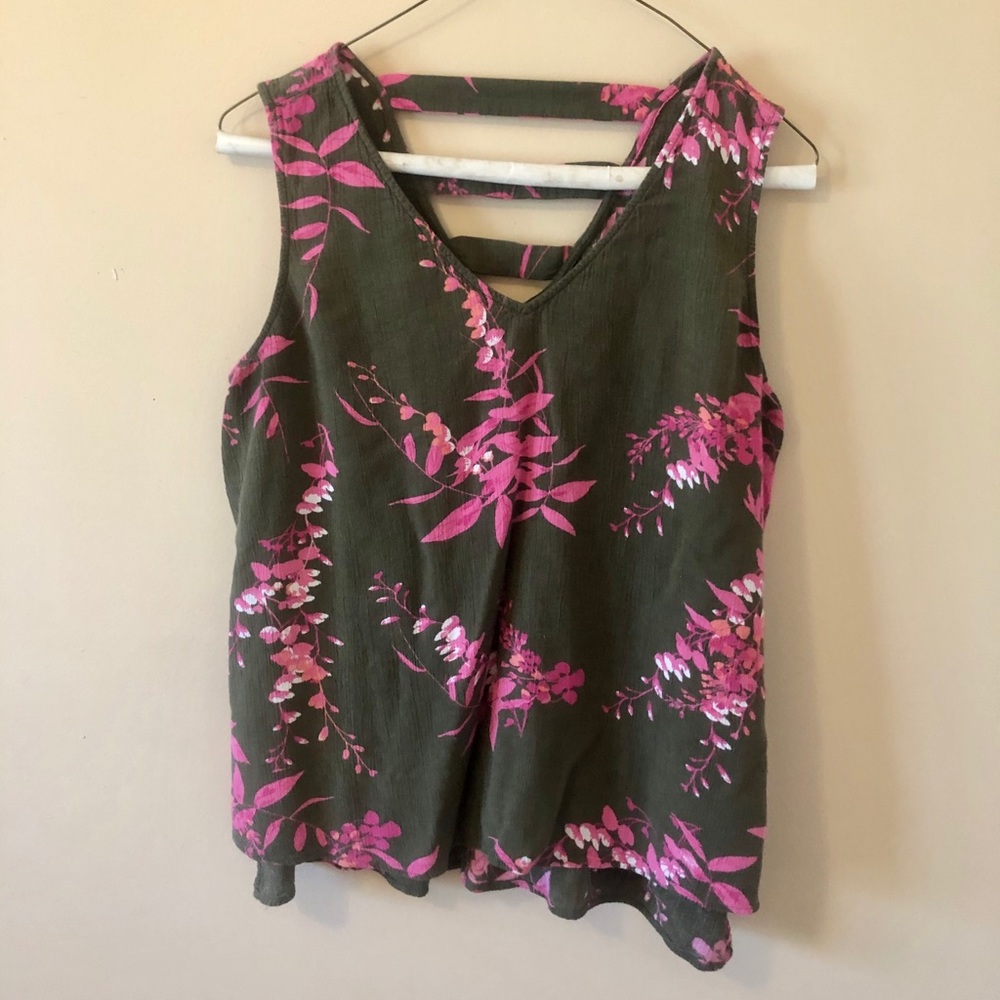 a.n.a size L tank women’s green and pink floral flowy tank tropical vacation